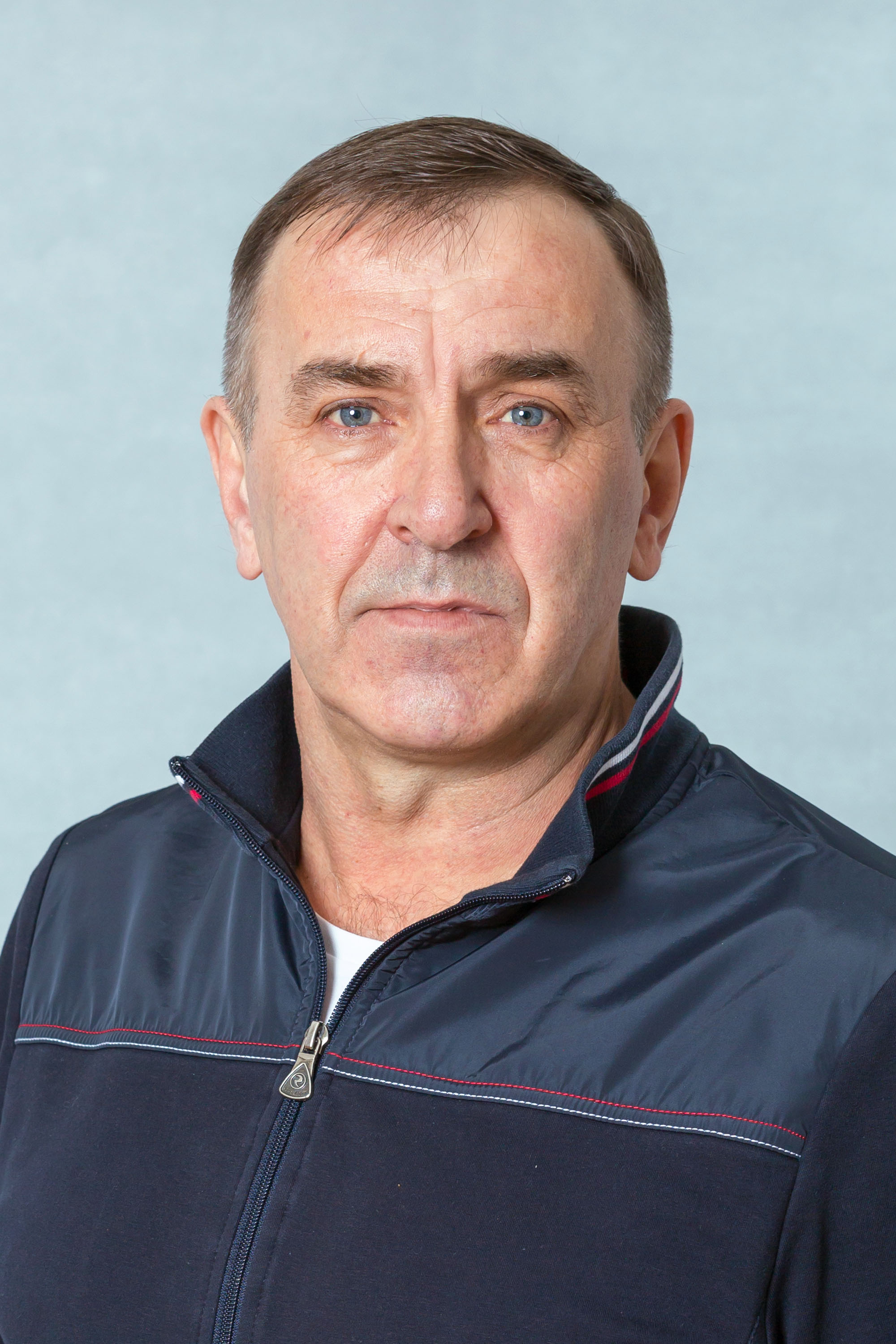 Новиков Юрий Анатольевич.